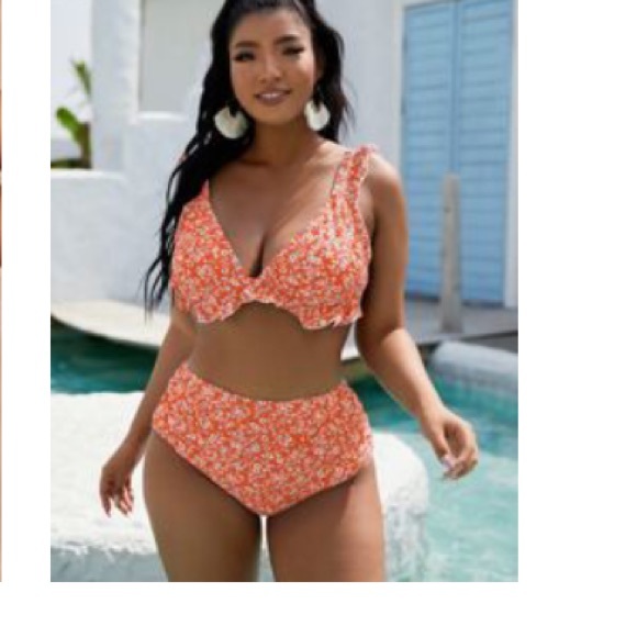 Bikini - Picture 1 of 1